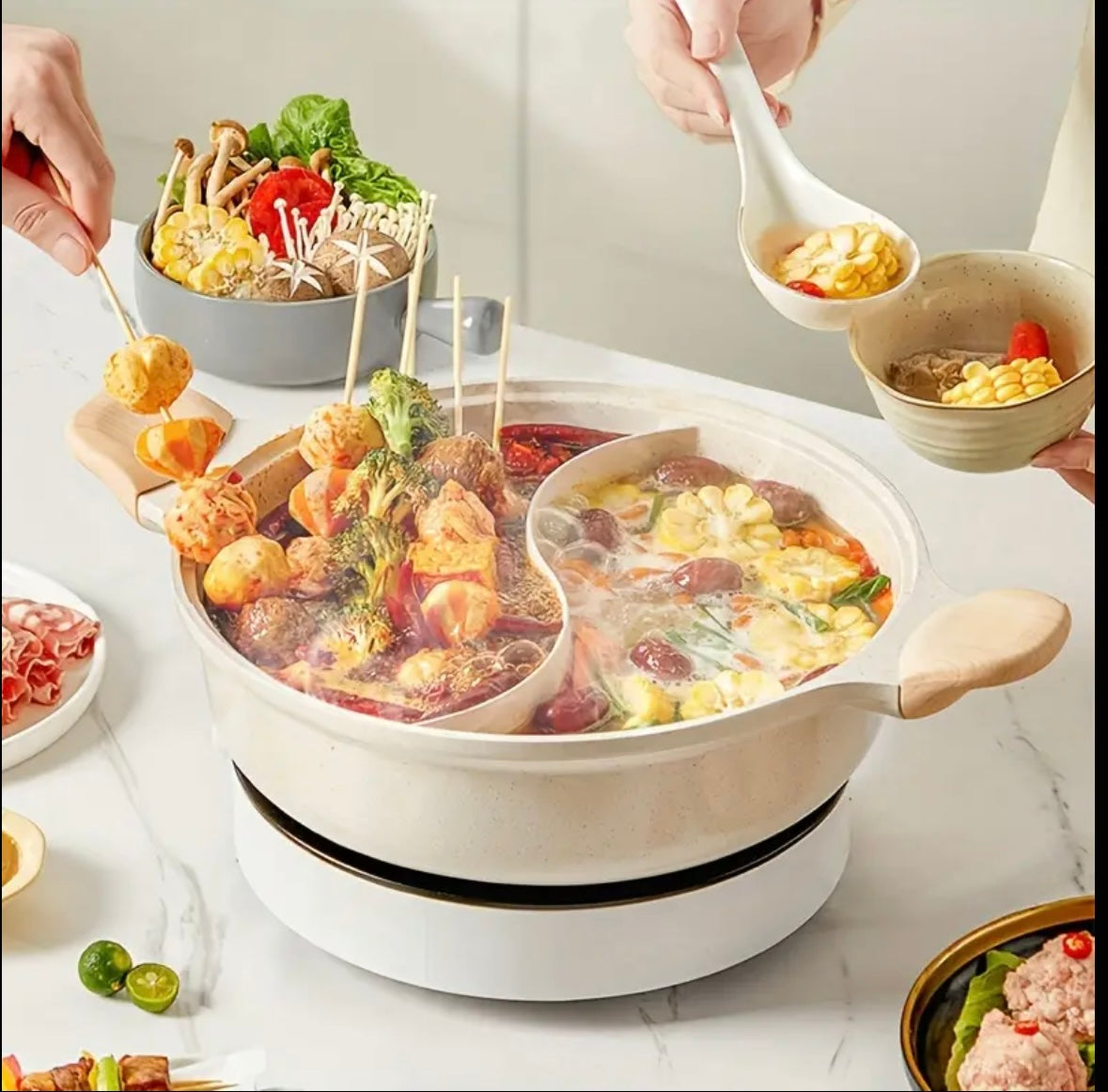 Nonstick Hot Pot with Dual Compartment