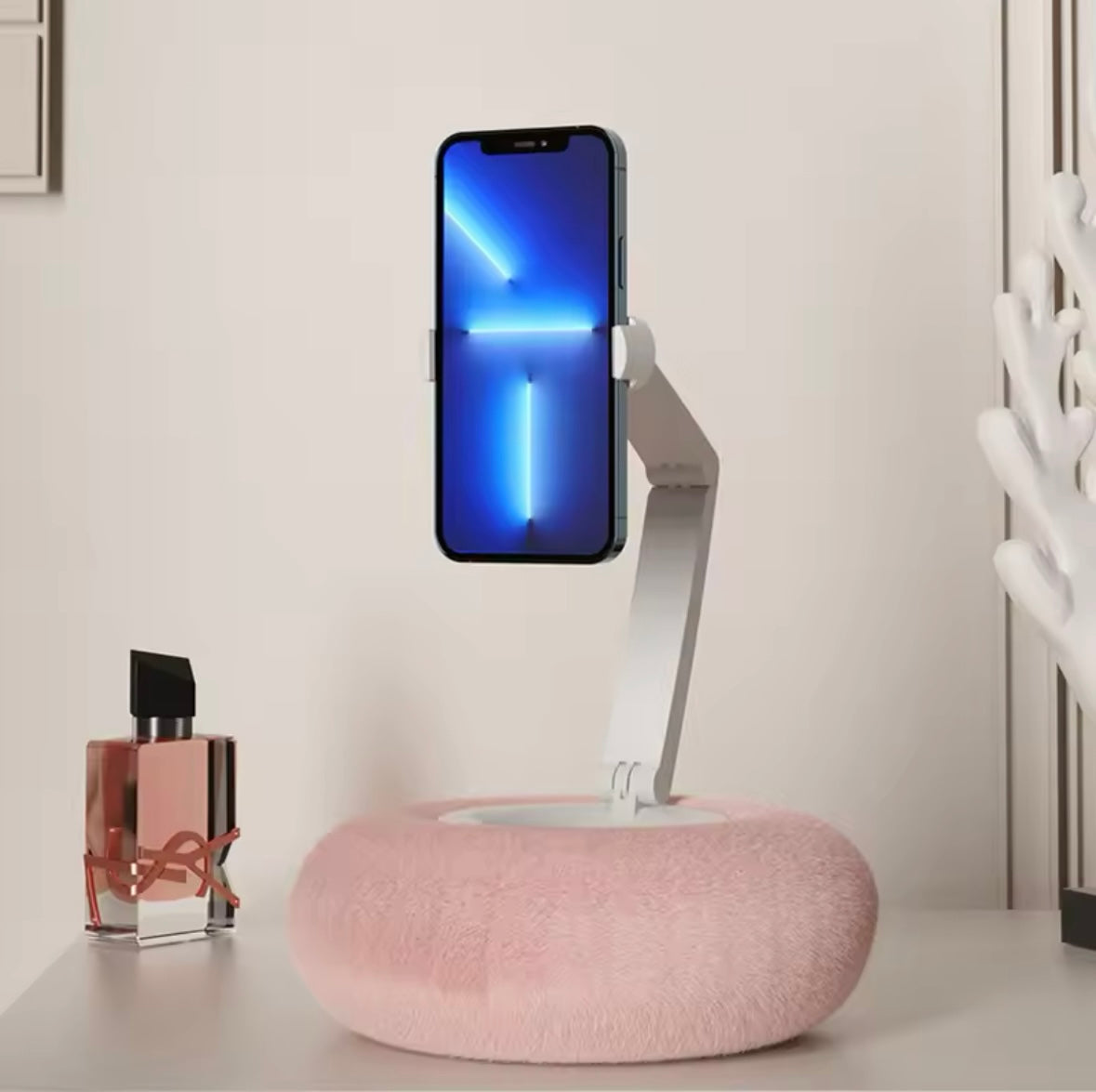 Pillow Mobile Phone Holder